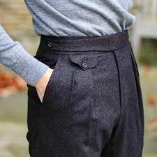 西裤面料：打造优雅与舒适并存的秘密材质