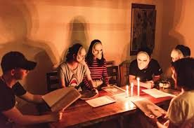 剧本杀:沉浸式推理游戏的魅力所在