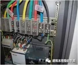 《《贪婪之秋》图文攻略：如何顺利通关“血的代价”支线任务？》