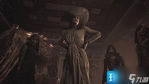 生化危机8八尺夫人怪物解析：BOSS详细情报与背景介绍