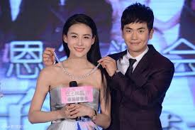 !张晓龙的婚姻生活:他已有娇妻相伴了吗?