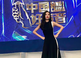 单依纯惊艳亮相！中国好声音舞台上的璀璨瞬间